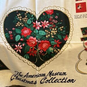 The American Museum Christmas Collection Pillow Pattern.